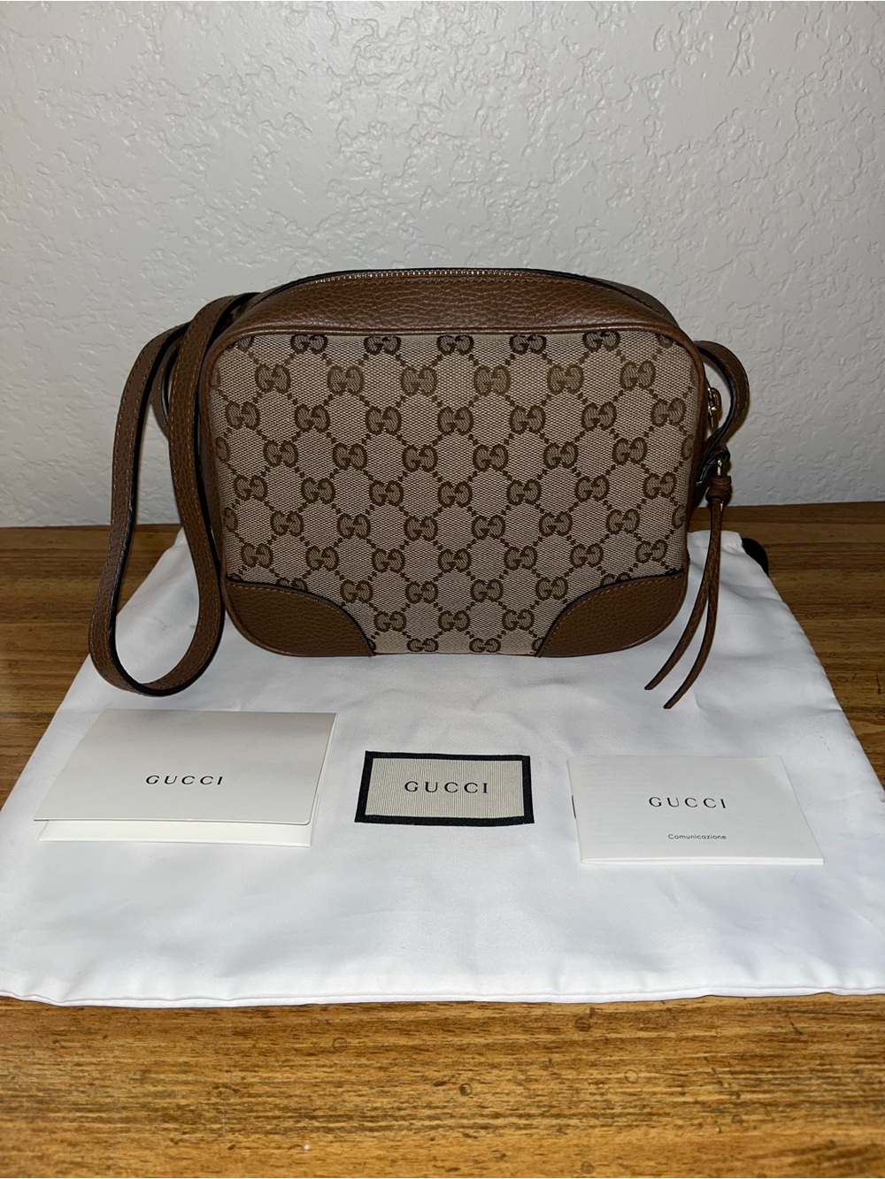 Gucci Bree Camera Bag in GG Supreme Canvas